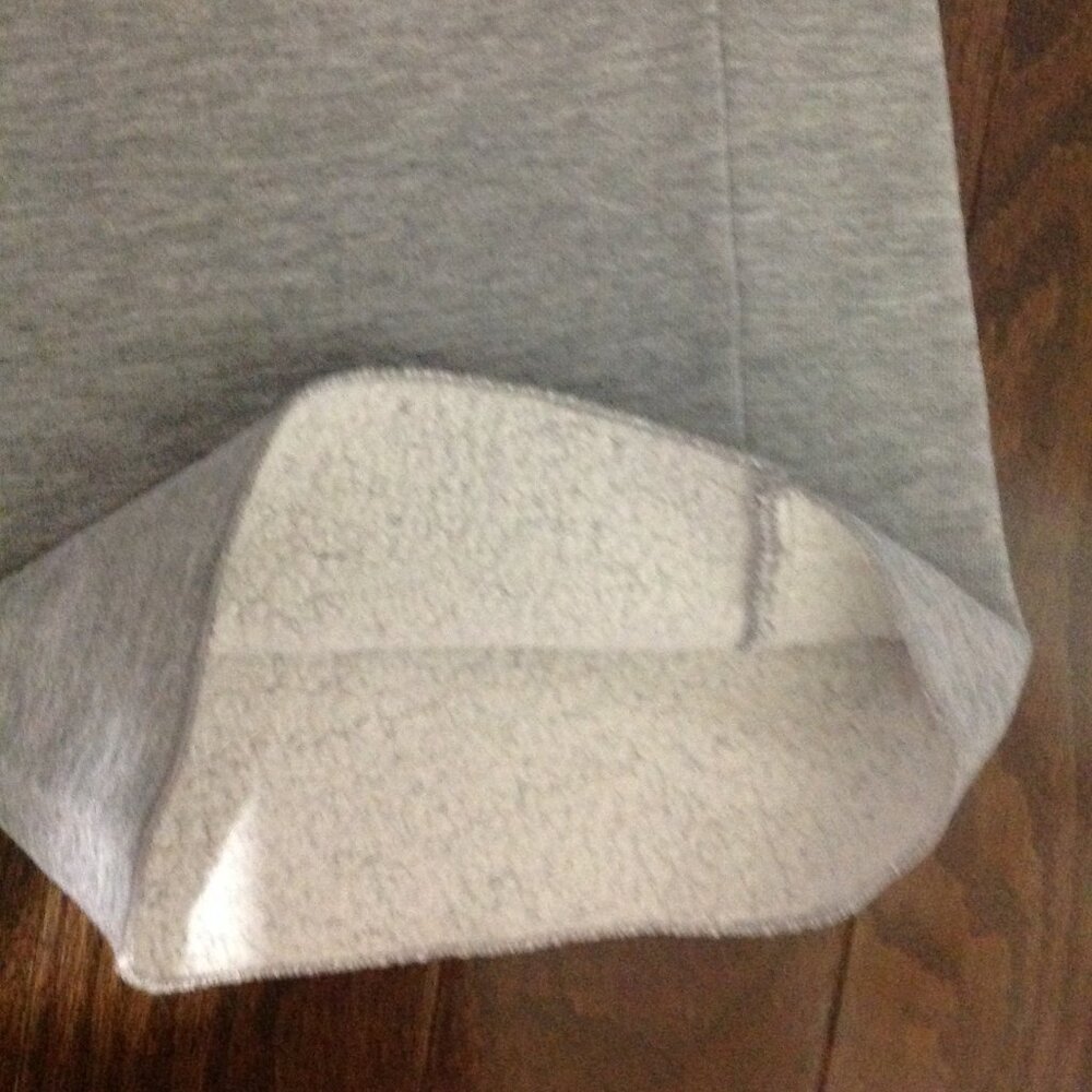 Roots Capris - Picture 6 of 6
